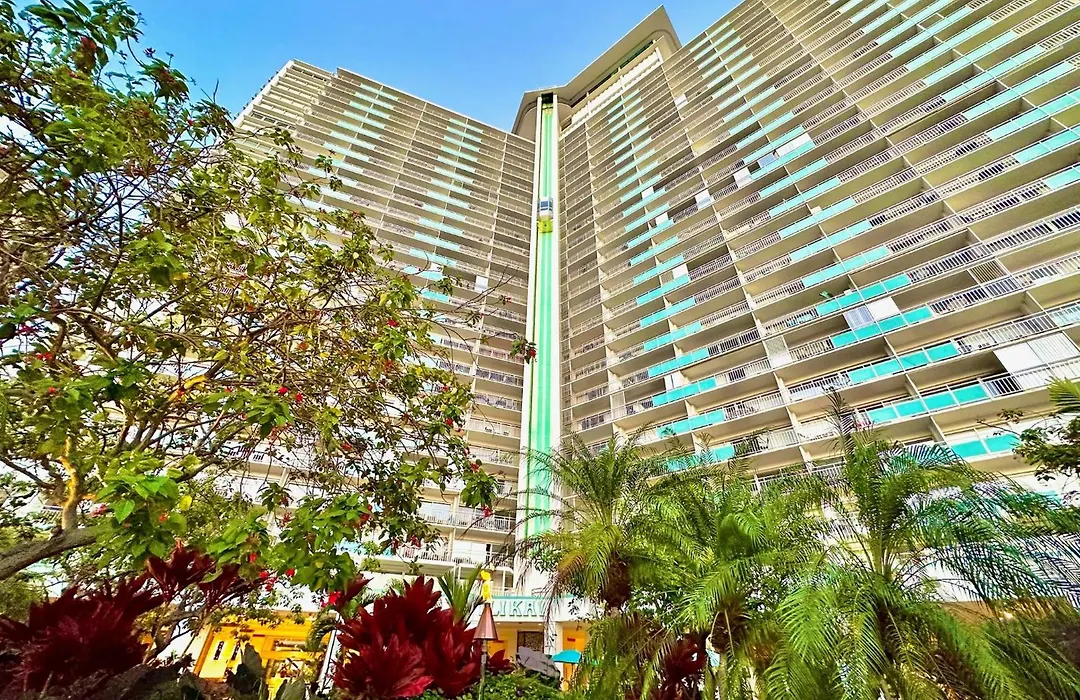 Waikiki Beach Experience! Luxury Oceanview Suite!-1