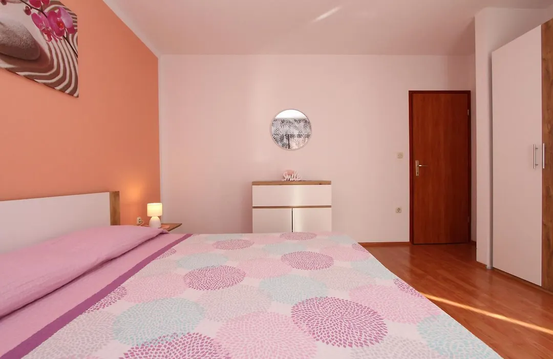 Rooms And Apartment Sanja-1