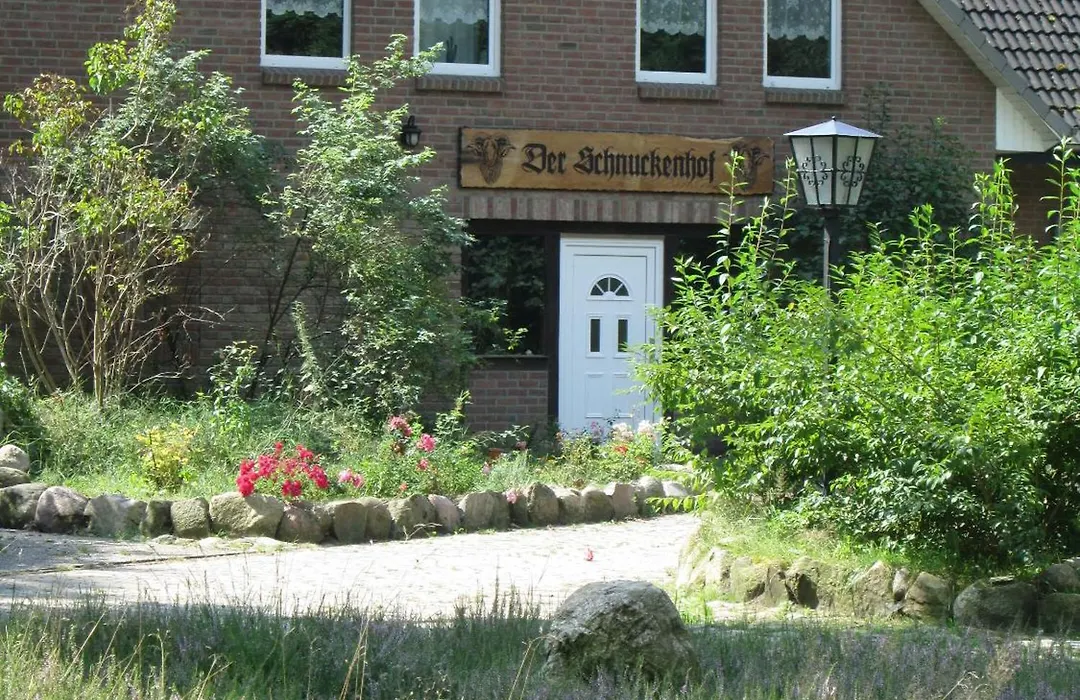 Der Schnuckenhof-1