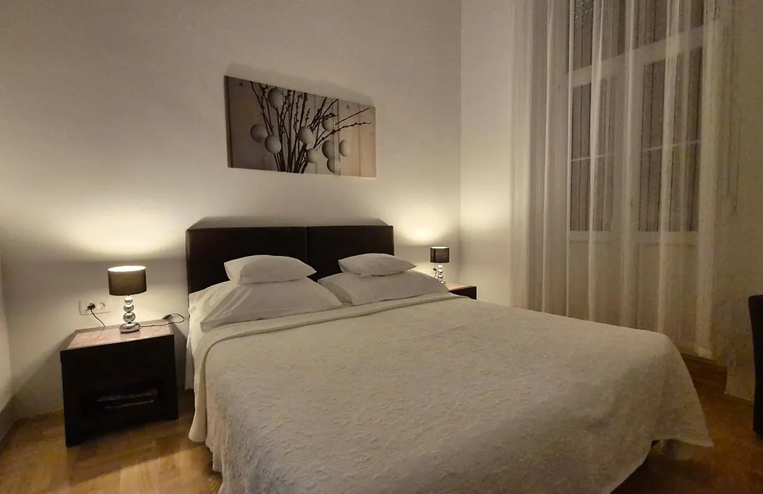 Rooms Tisa Old Town-1