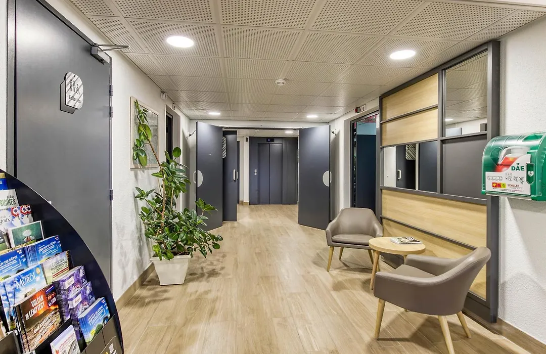 B&B Hotel Clermont-Ferrand Gerzat-1