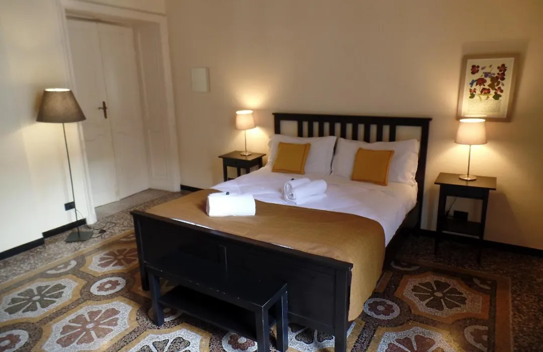 B&B Genova Centro-1