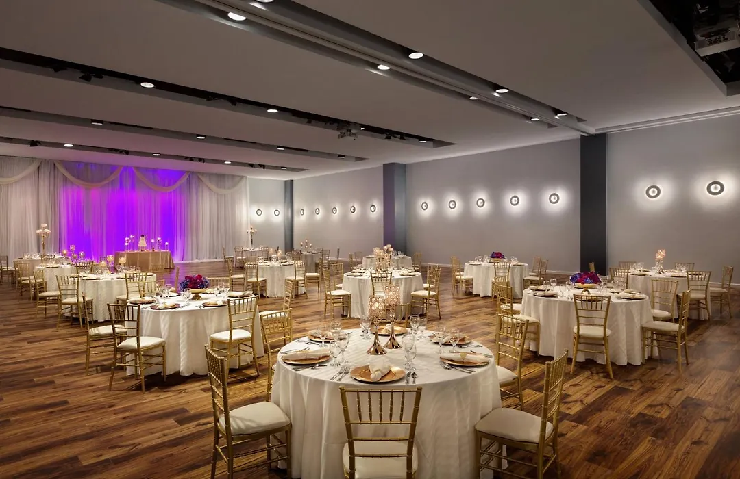 Twelve Midtown, Autograph Collection-1