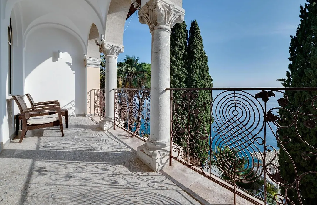 Villa Ariston-1