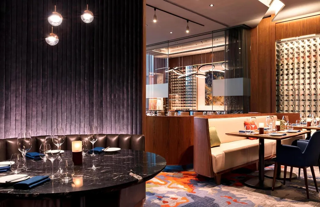 Delta Hotels By Marriott Burnaby Conference Centre-1