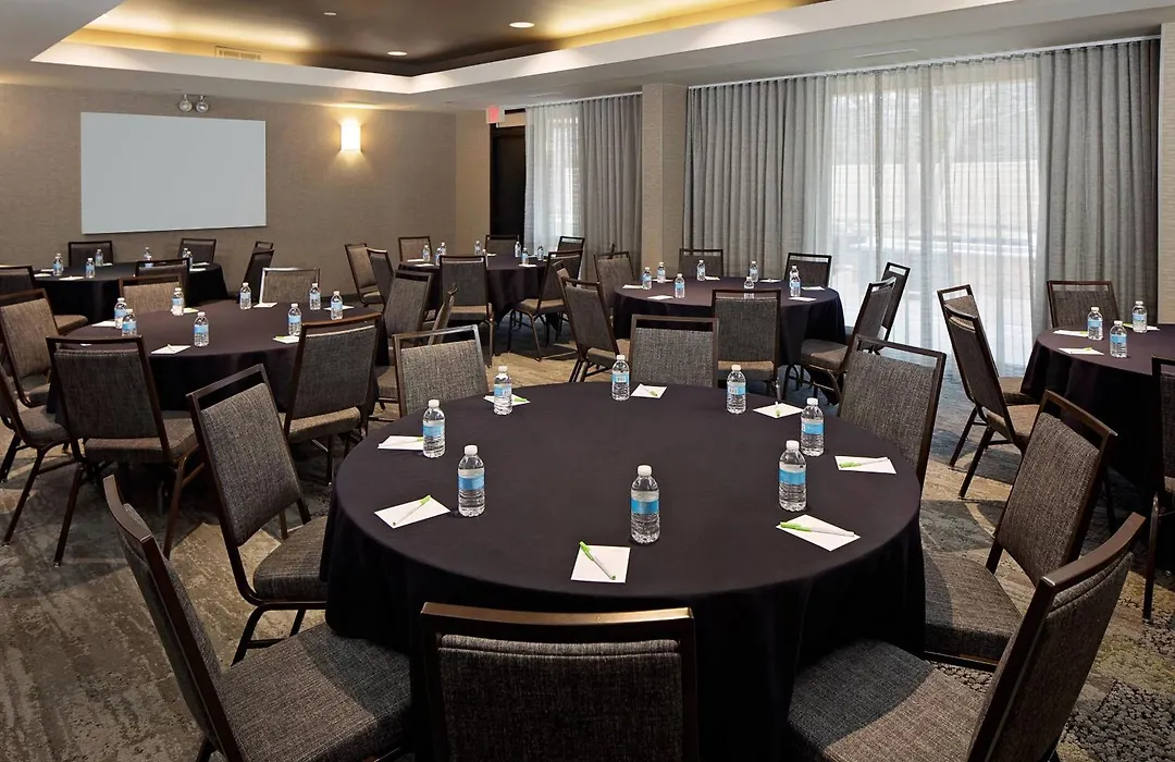 Courtyard By Marriott Richmond Airport-1