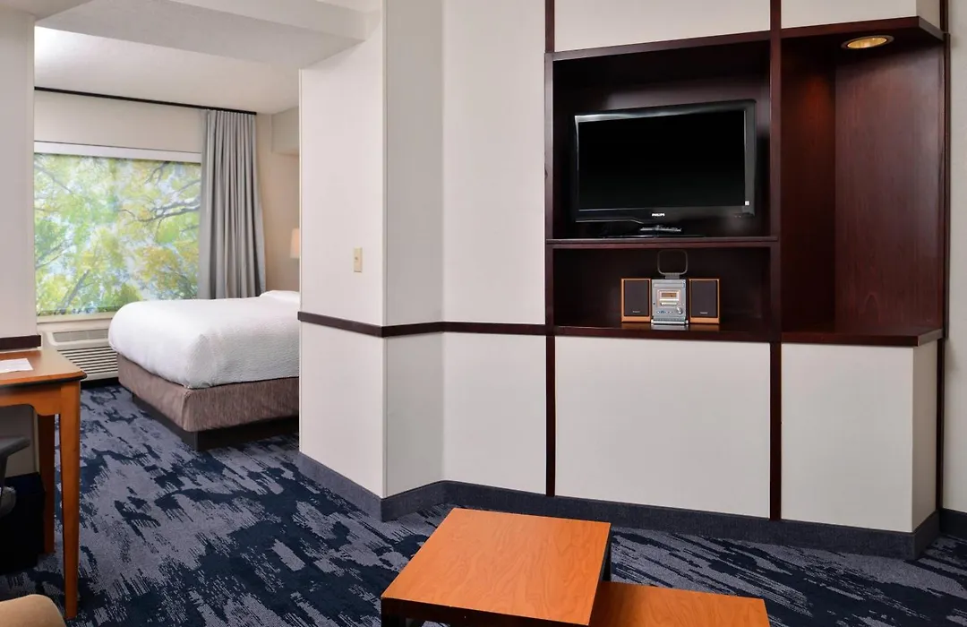 Fairfield Inn And Suites Beloit-1