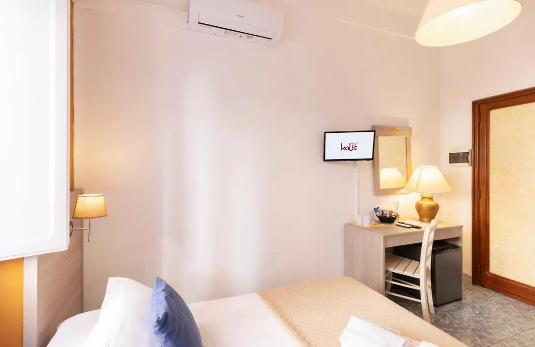 Kalie Rooms Guest House-1