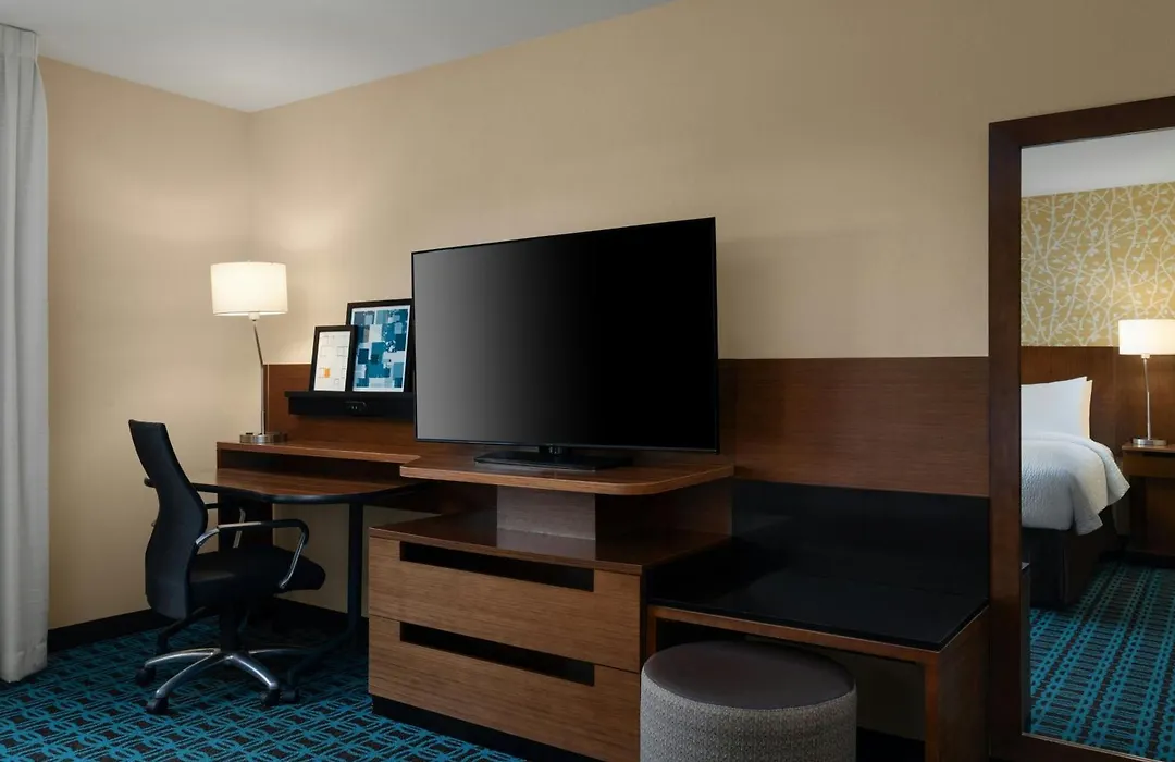 Fairfield Inn & Suites By Marriott London-1