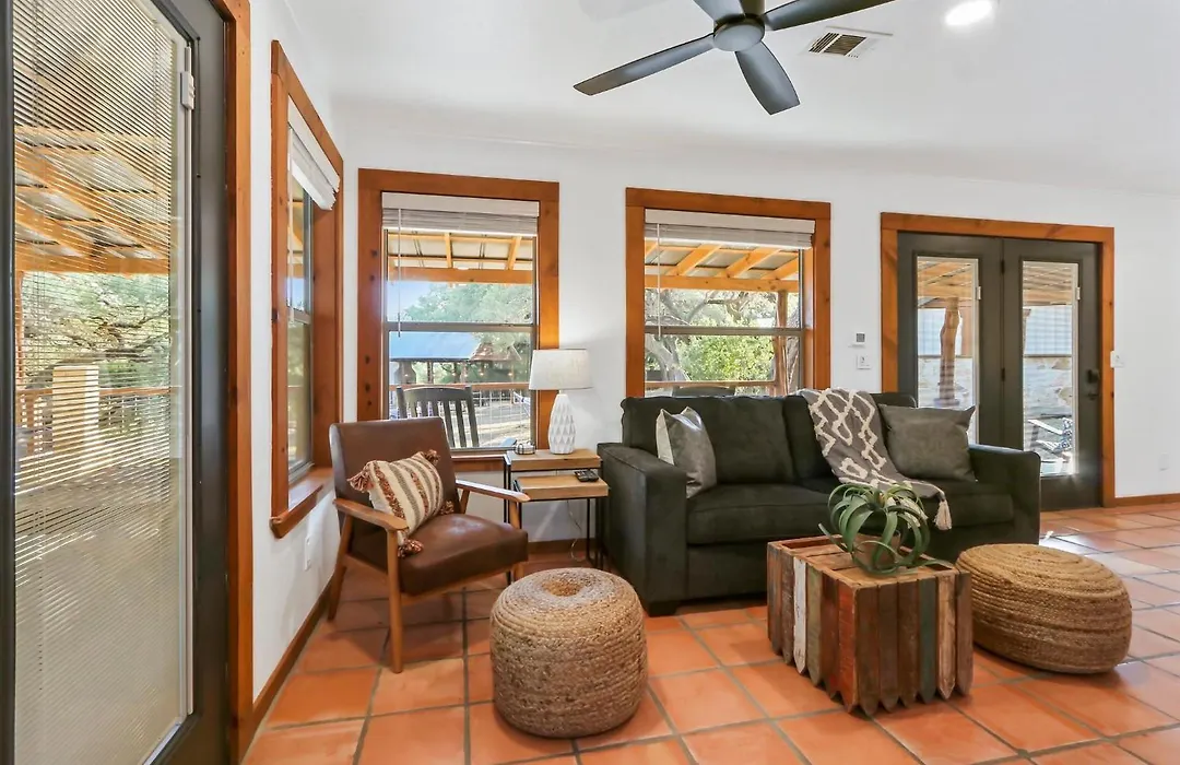 Wimberley Waters - Guest House-1