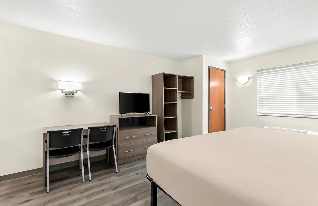 Welcome Suites-O'Fallon-1