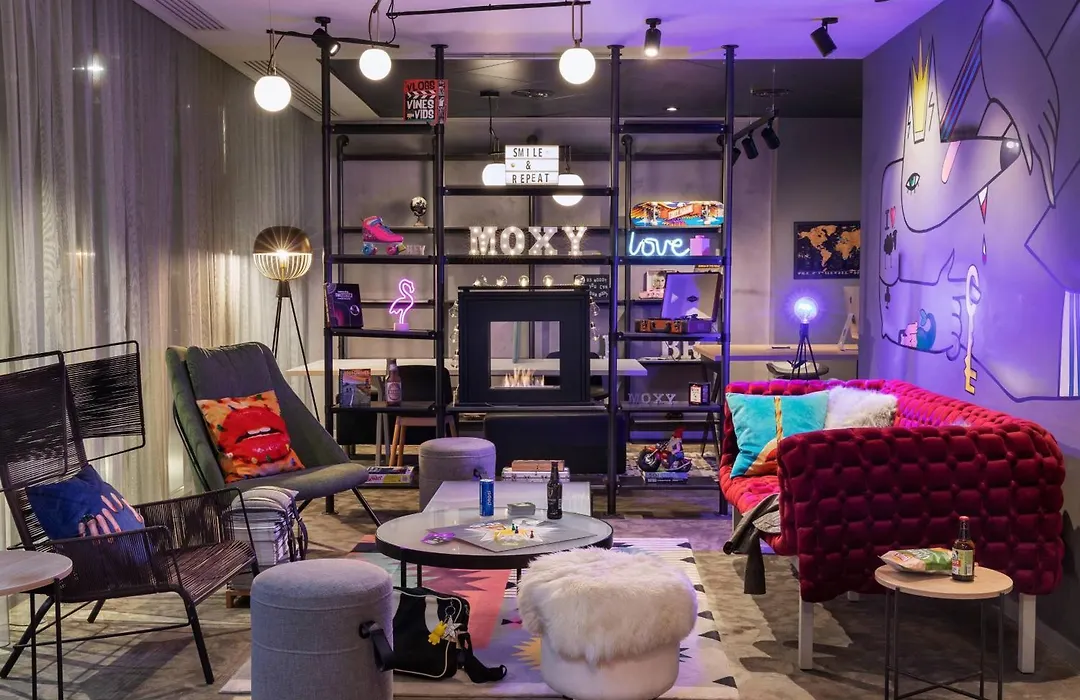 Moxy Bucharest Old Town-1