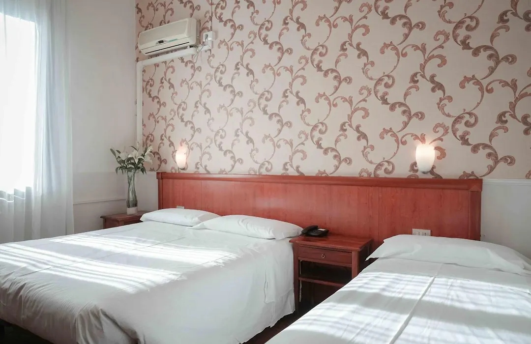 Hotel Universo-1