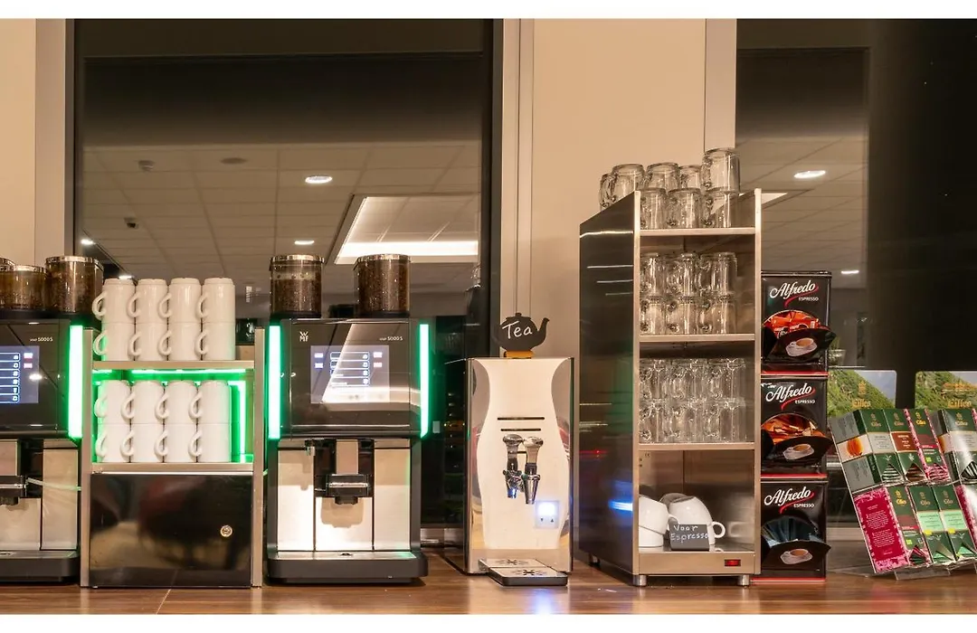 Plaza Premium Almere-1