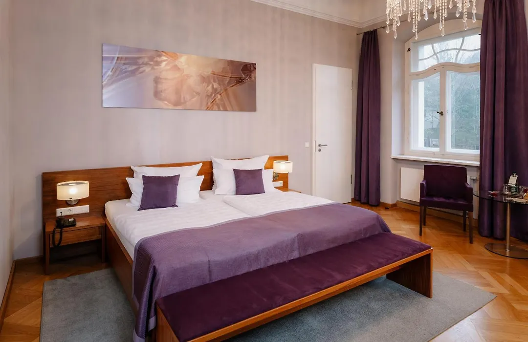 Hotel Schloss Rabenstein-1
