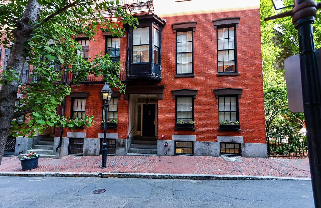 Charming & Stylish Studio On Beacon Hill #6-1