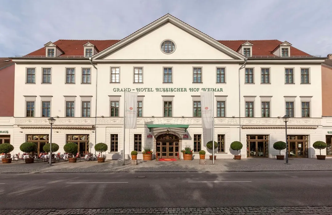 Best Western Premier Grand Hotel Russischer Hof-1