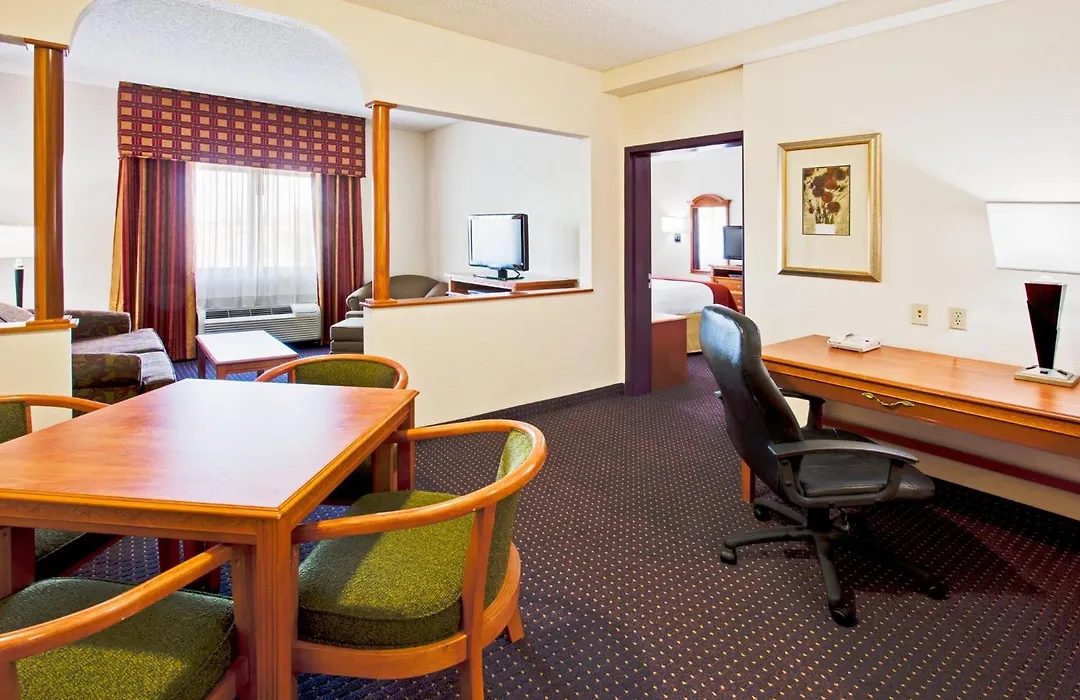 Holiday Inn Express And Suites Fort Lauderdale Airport West By Ihg-1