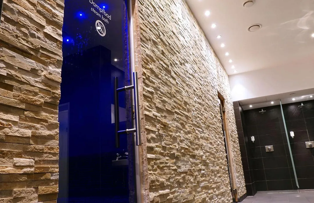 Best Western Premier Central Hotel Leonhard-1