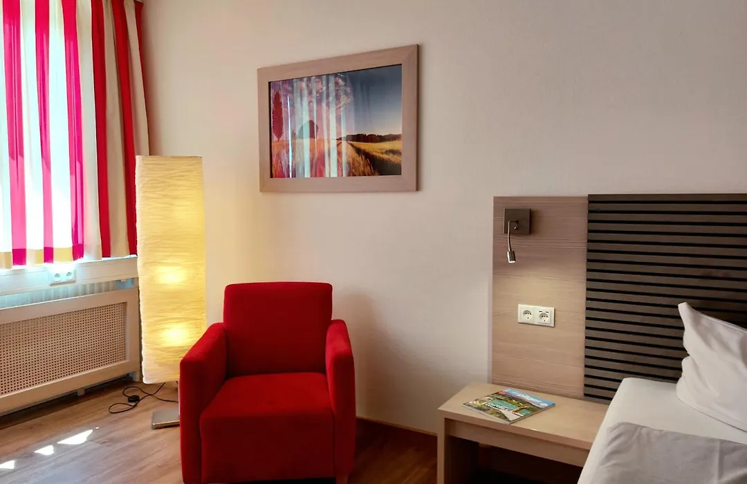 Heinrich Pesch Hotel-1