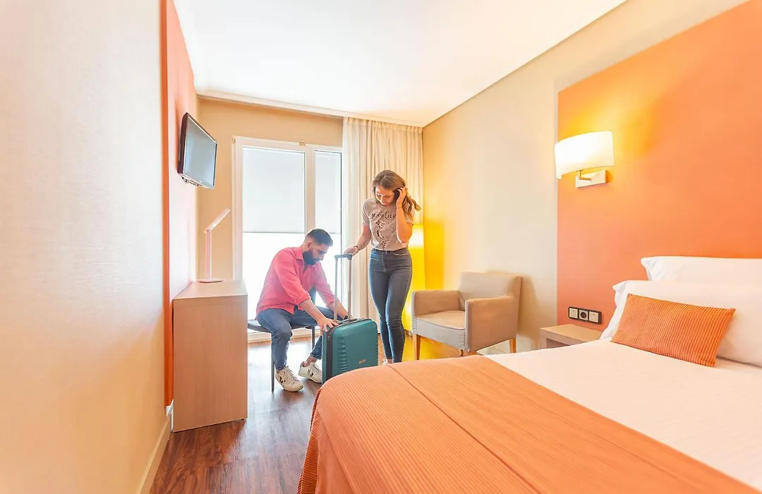 Num Hotel-1