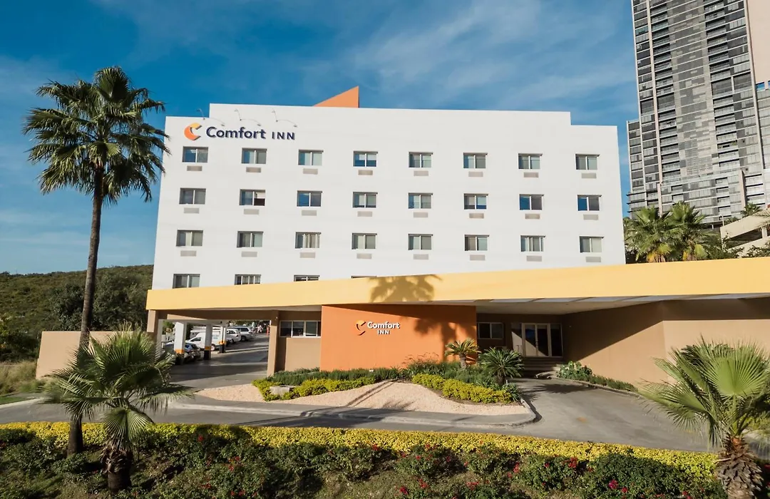 Comfort Inn Monterrey Valle-1