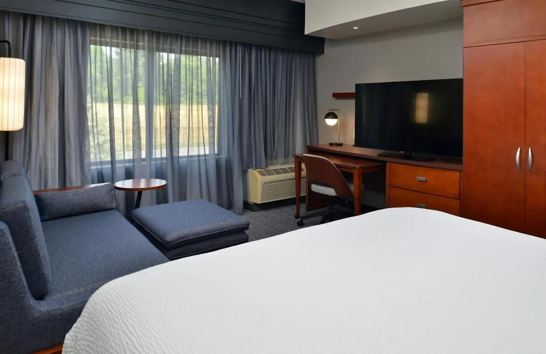 Courtyard By Marriott Harrisburg Hershey-1