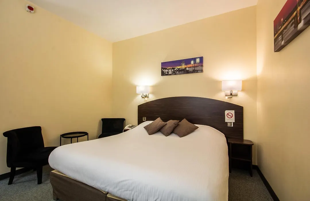 Hotel Notre Dame-1