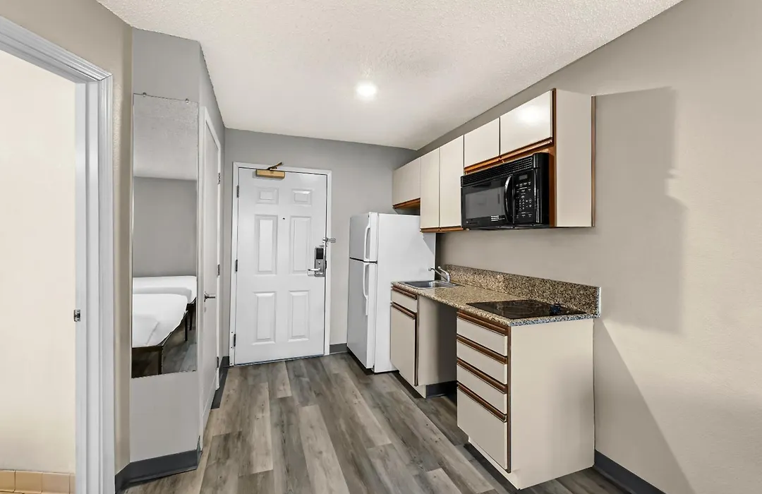 Birch Hill Suites Columbia-1