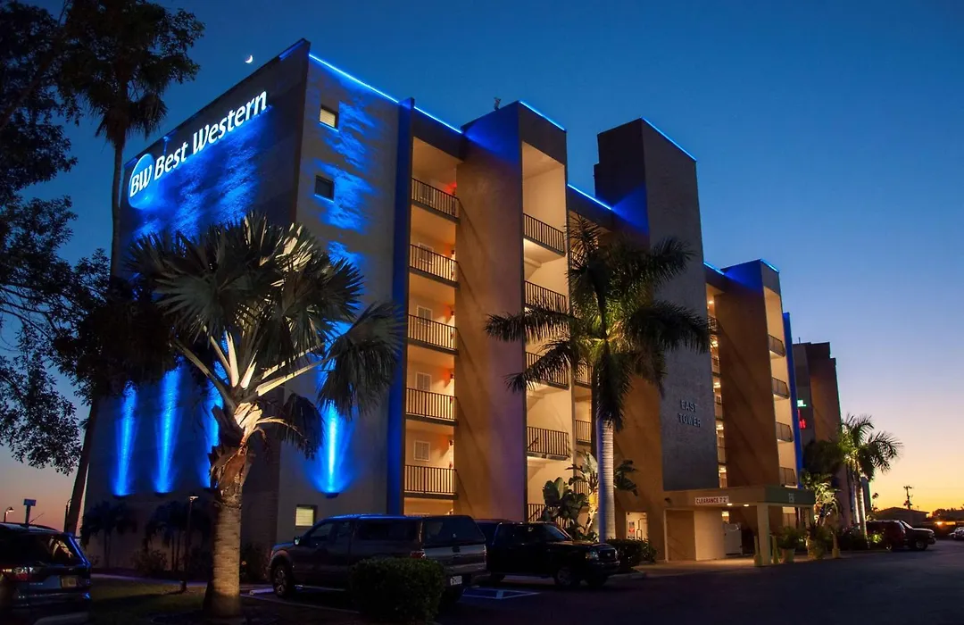 Best Western Fort Myers Waterfront-1