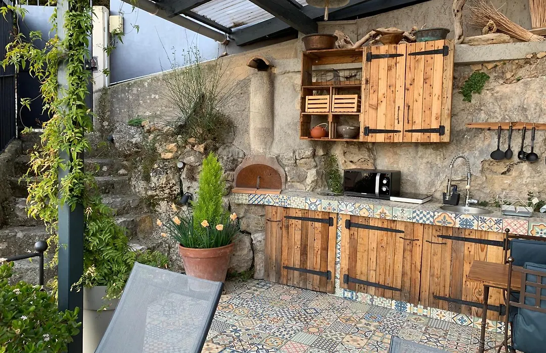 Skylark Bed & Breakfast-1