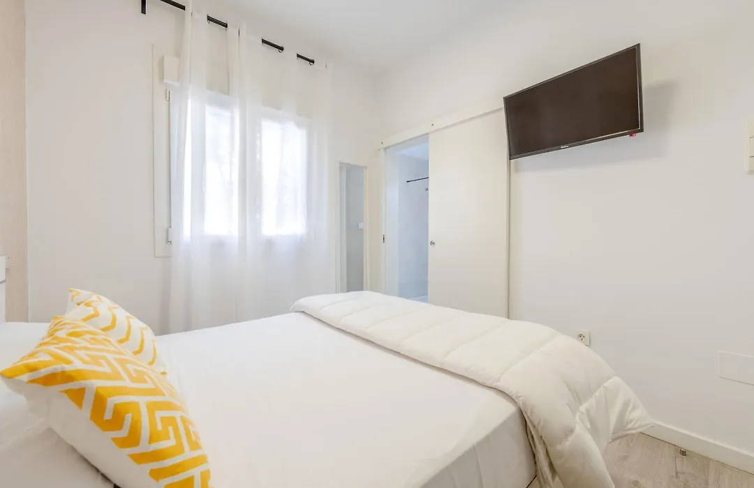 Bf Rooms Almeria Centro-1