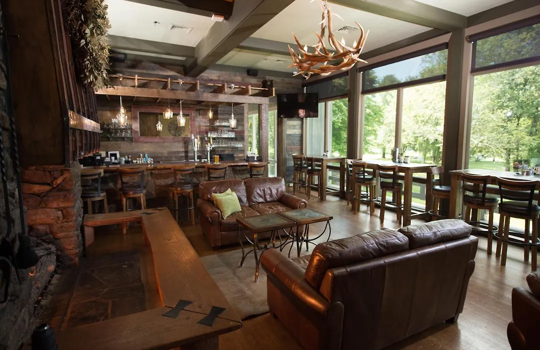 Peaks Of Otter Lodge-1