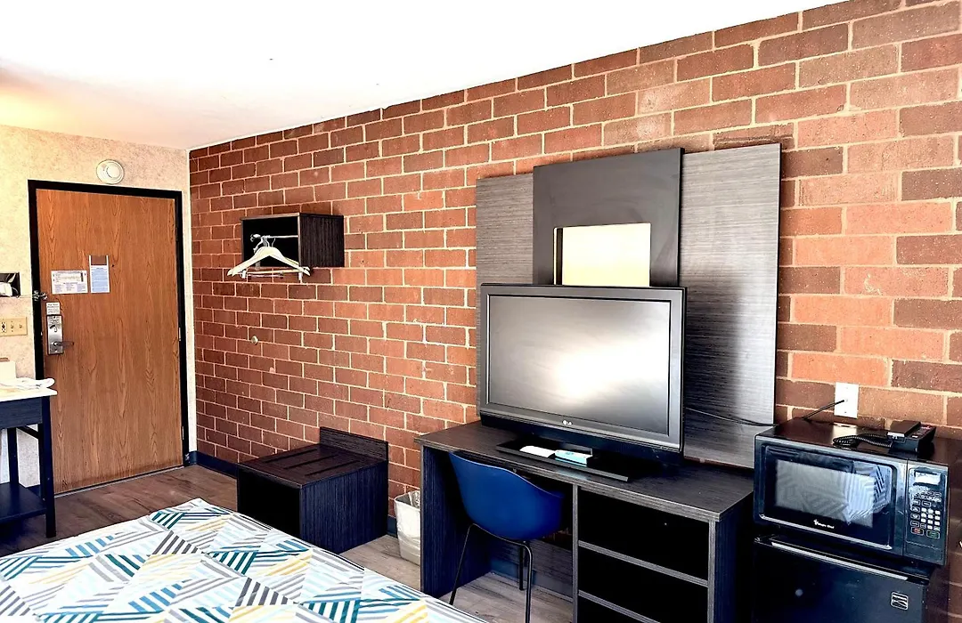 Motel 6-Eau Claire, Wi-1