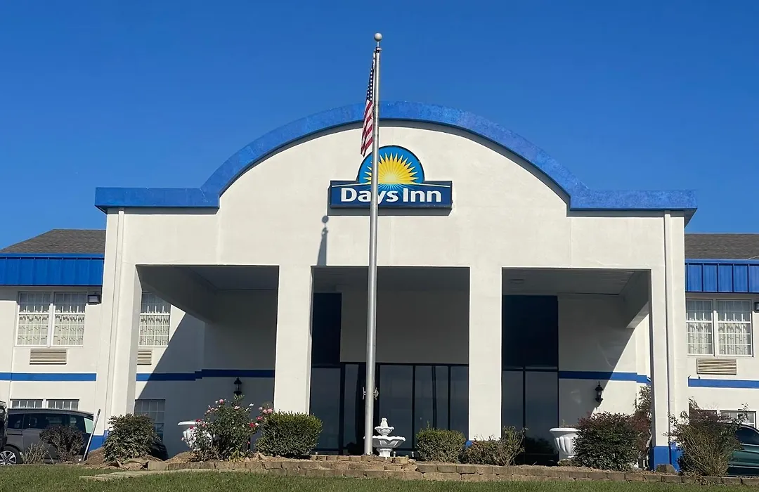 Days Inn By Wyndham Madisonville-1