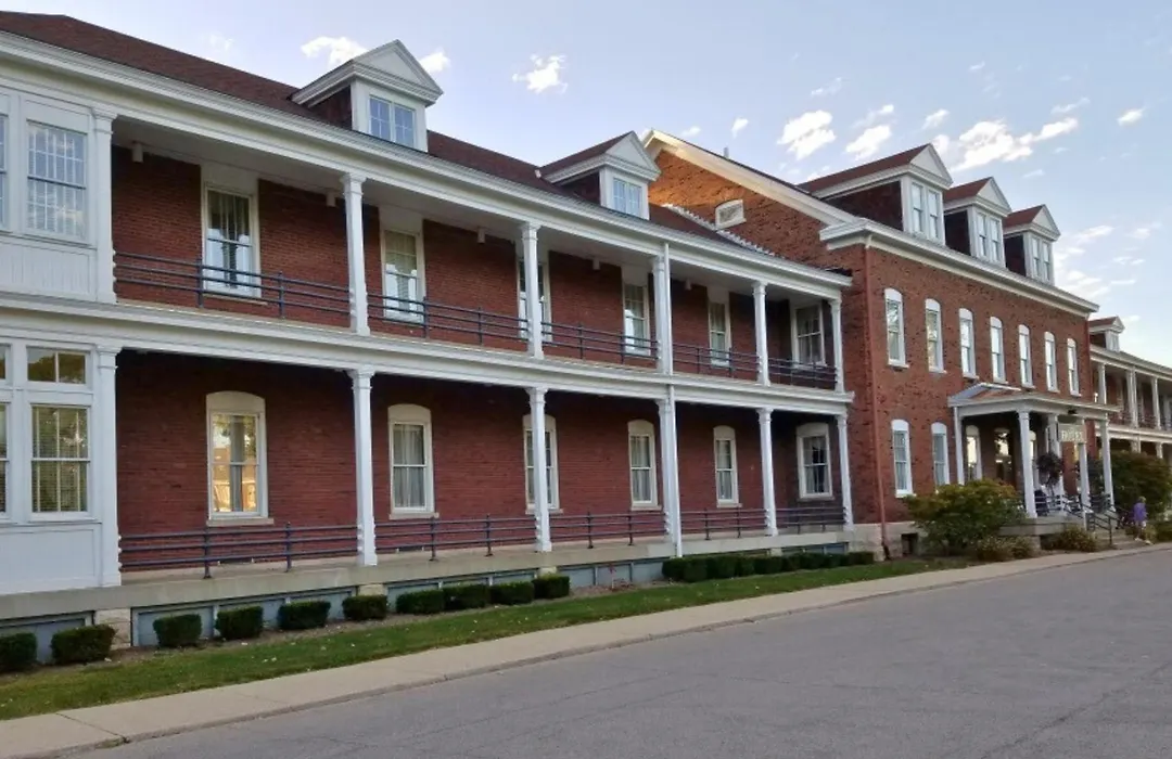 Fort Harrison State Park Inn-1