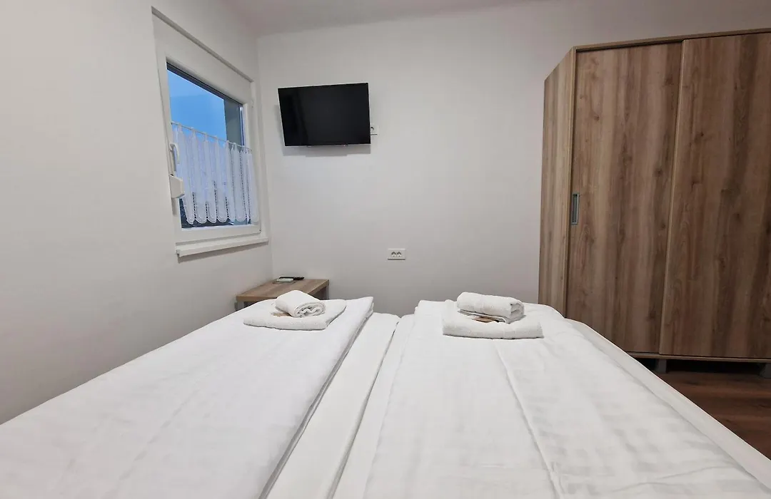 Pocitniski Dom Portoroz / Portoroz Holiday Home-1
