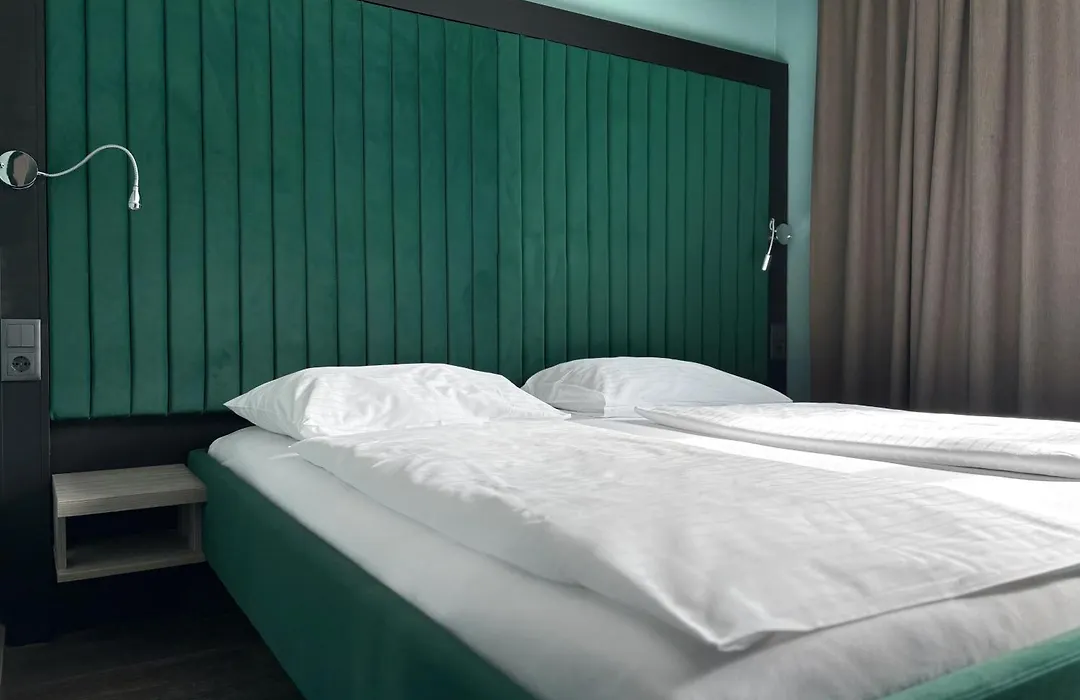 Design & Budget Hotel Wien Schoenbrunn-1