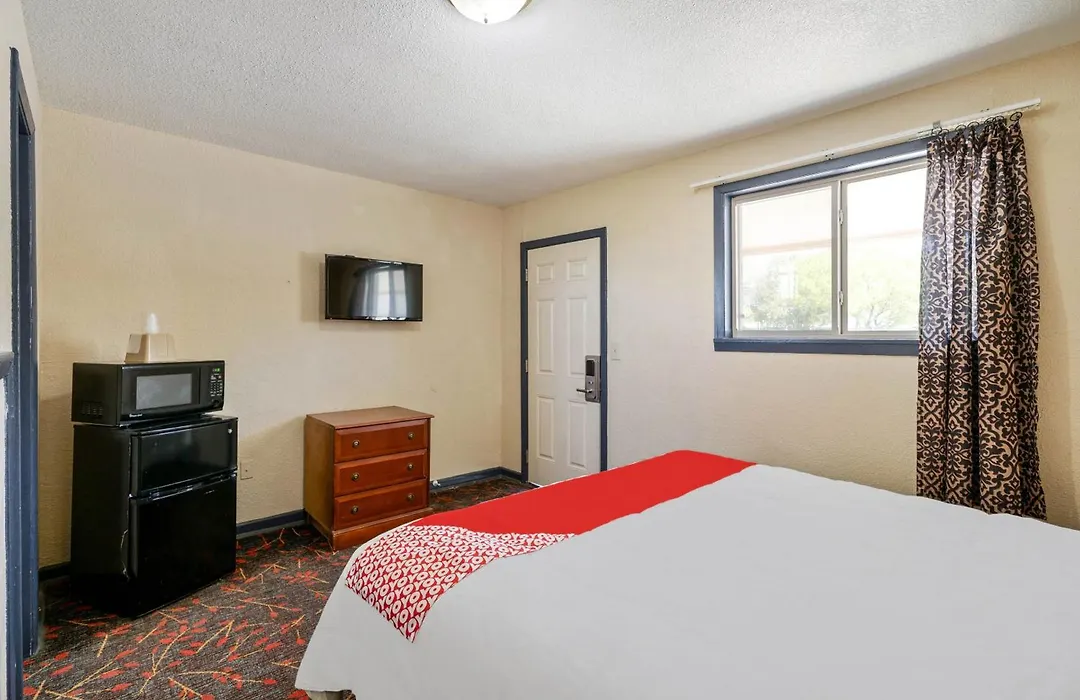 Oyo Hotel Luling Tx Downtown I-10/Us-90-1