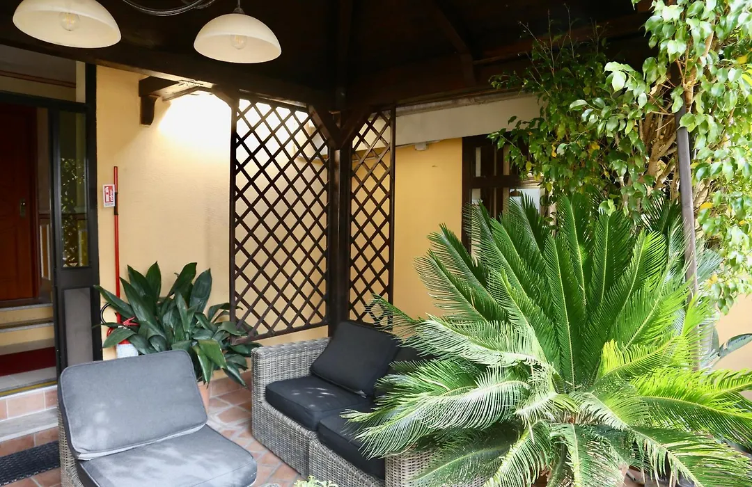 Hotel Amadeus-1