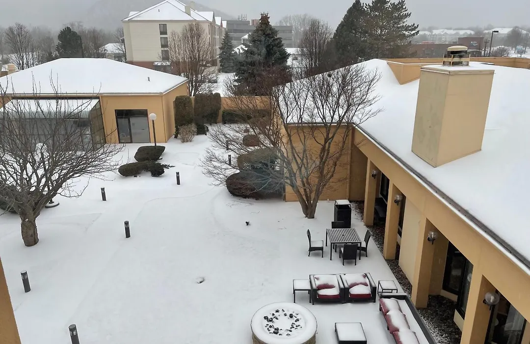 Courtyard By Marriott Fishkill-1