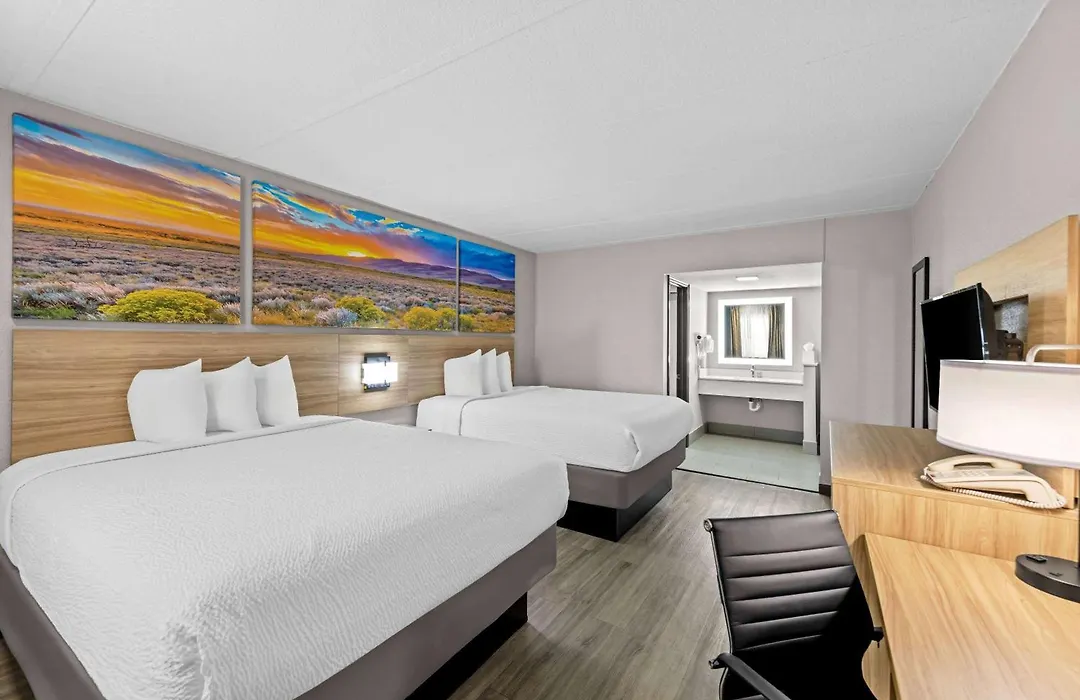 Days Inn By Wyndham Gainesville-1