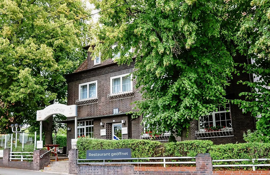 Hotel Gartenstadt Erfurt-1