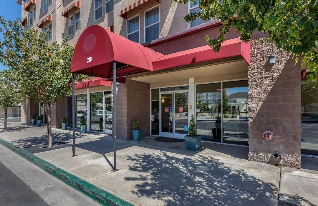 Comfort Suites Visalia - Convention Center-1