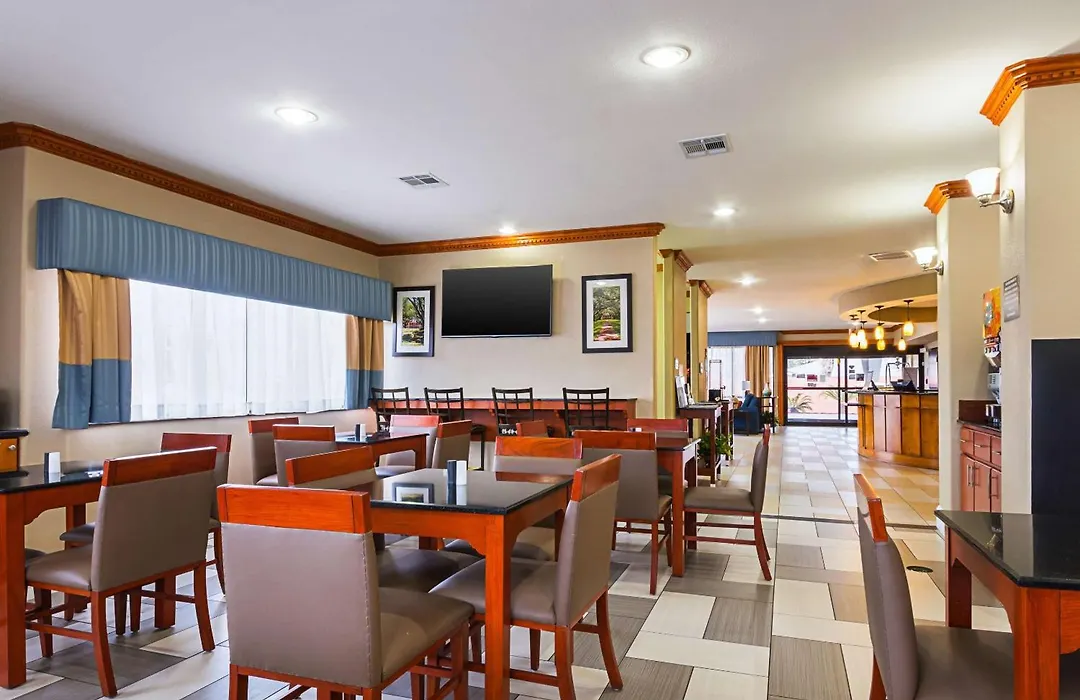 Comfort Suites Lake Charles-1