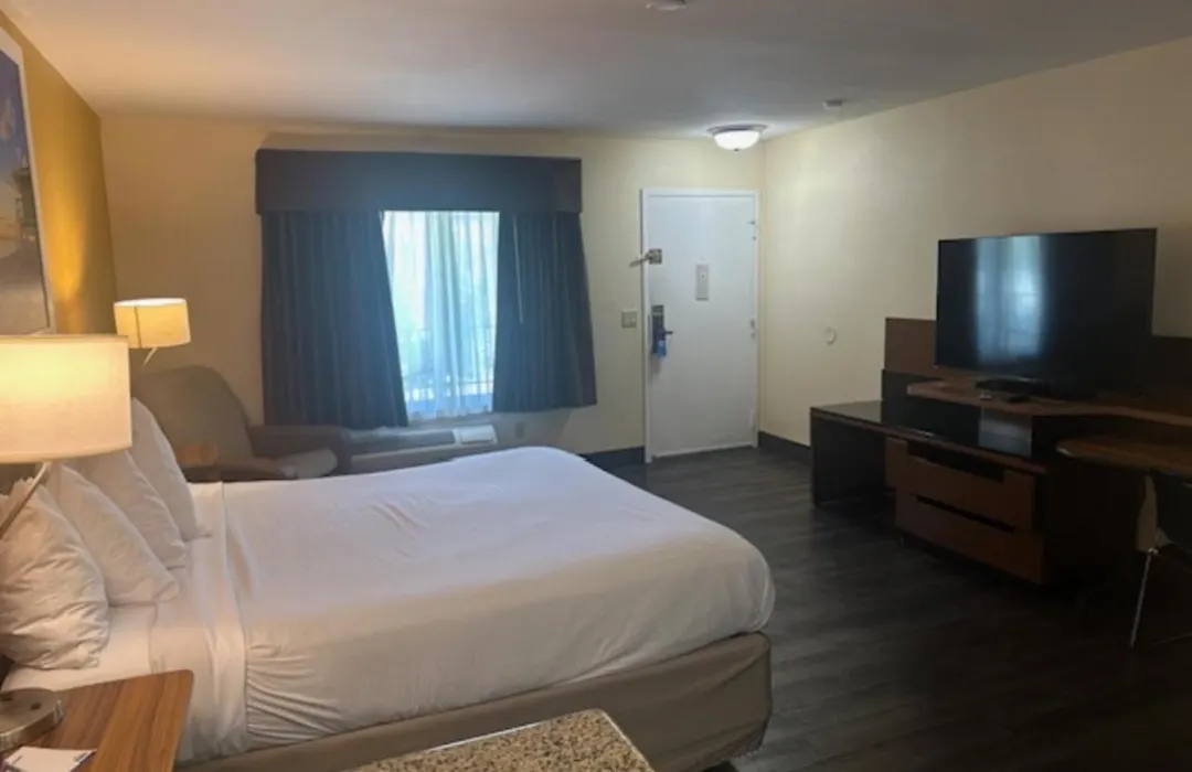 Days Inn By Wyndham Mission Valley-Sdsu-1