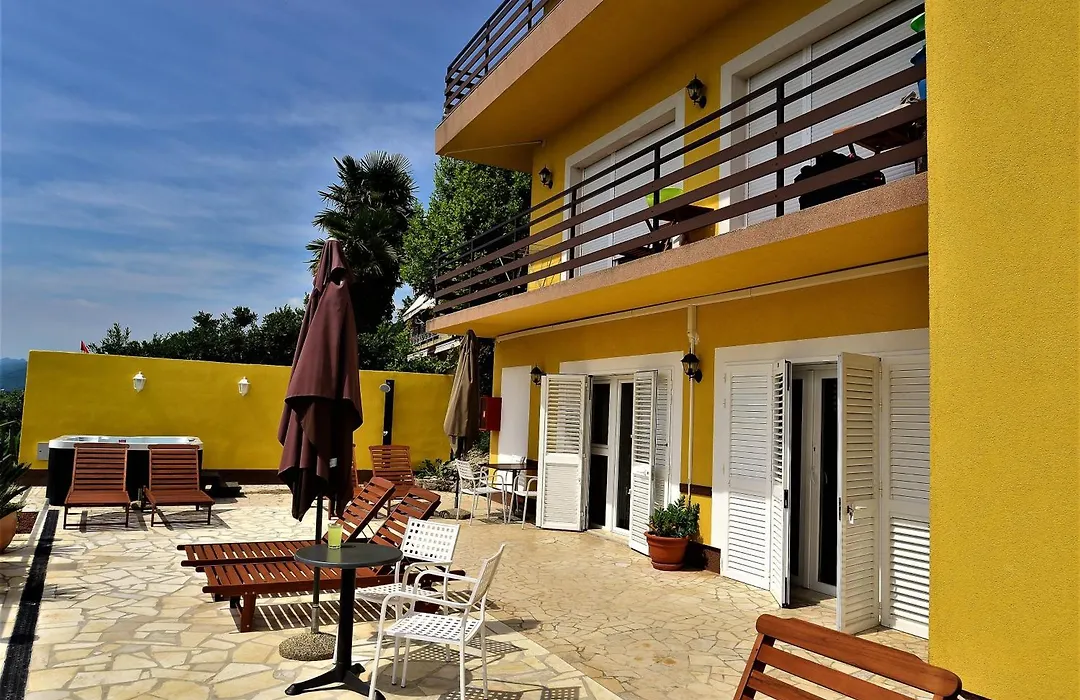 Apartments And Rooms Vila Irma-1