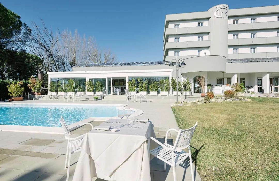 Hotel Garden Experience-1