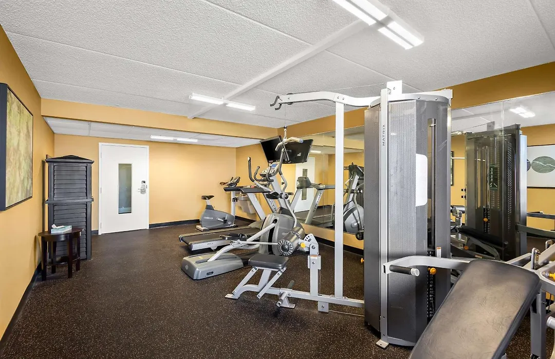 Best Western Luxbury Inn Fort Wayne-1