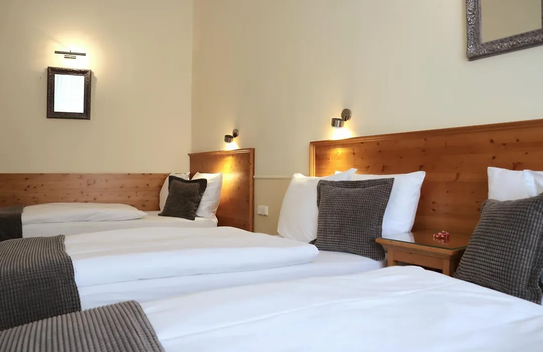 Unitas Hotel-1